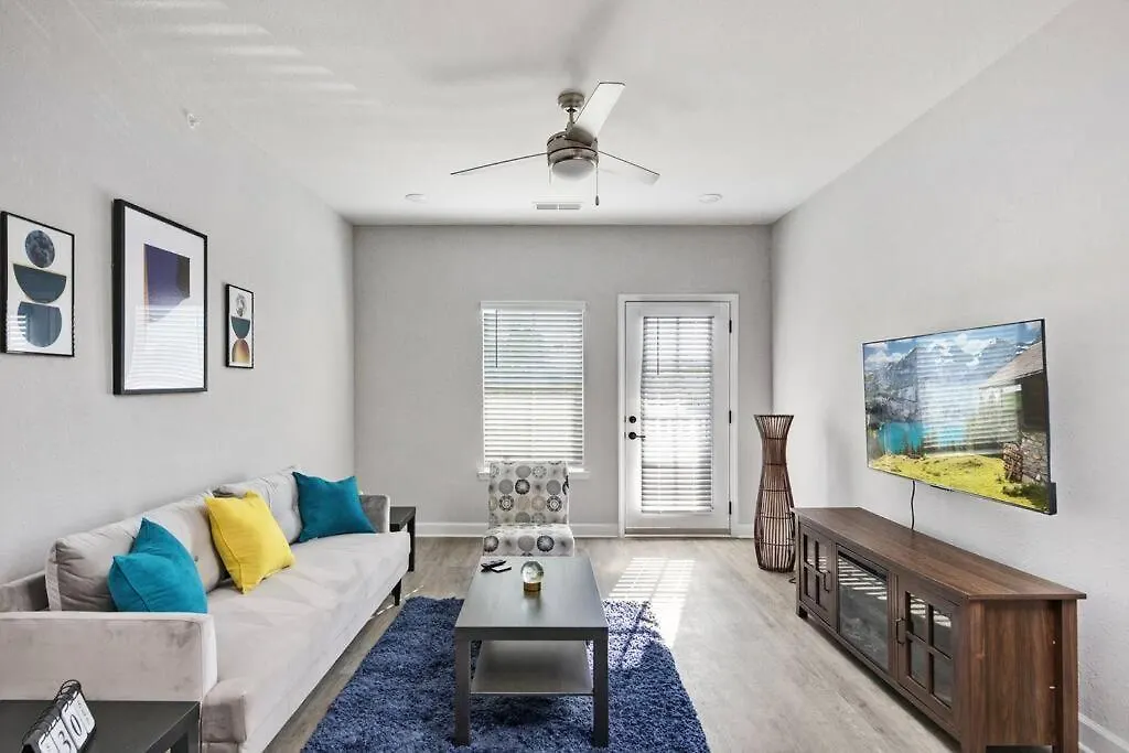 Stylish And Modern Charlotte Apartment Near Charlotte Motor Speedway University Place Verenigde Staten