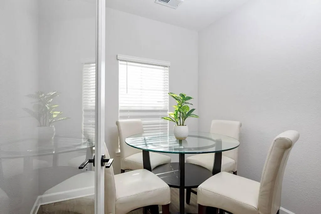 Stylish And Modern Charlotte Apartment Near Charlotte Motor Speedway University Place 0*,  Verenigde Staten