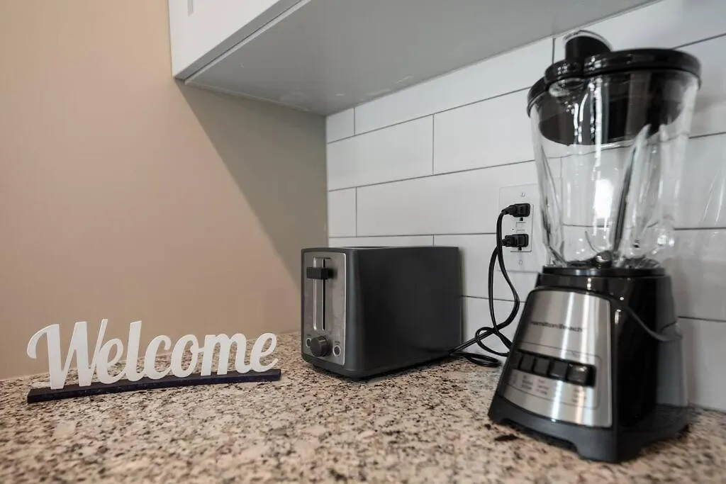 Stylish And Modern Charlotte Apartment Near Charlotte Motor Speedway University Place